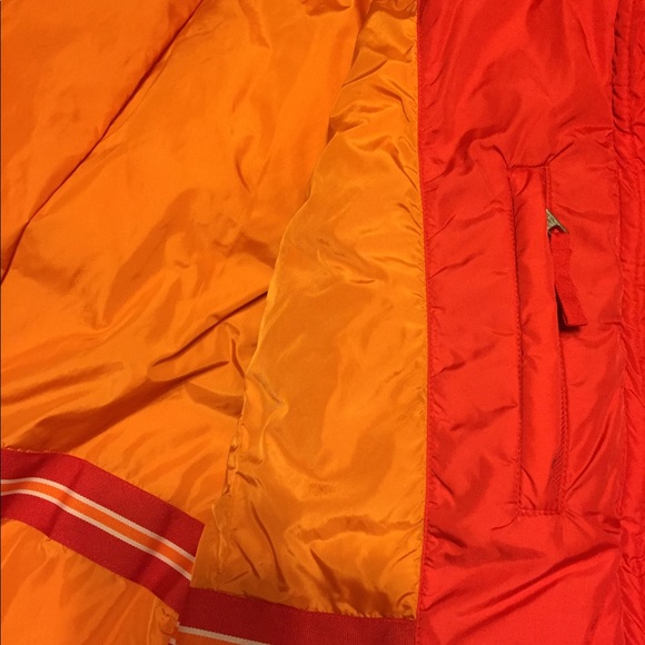 Gap quilted/puffer DOWN coat size small - Picture 4 of 7